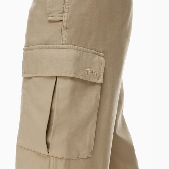 Aritzia TNA Relaxed Mid-Rise Cargo Pants - Picture 10 of 14